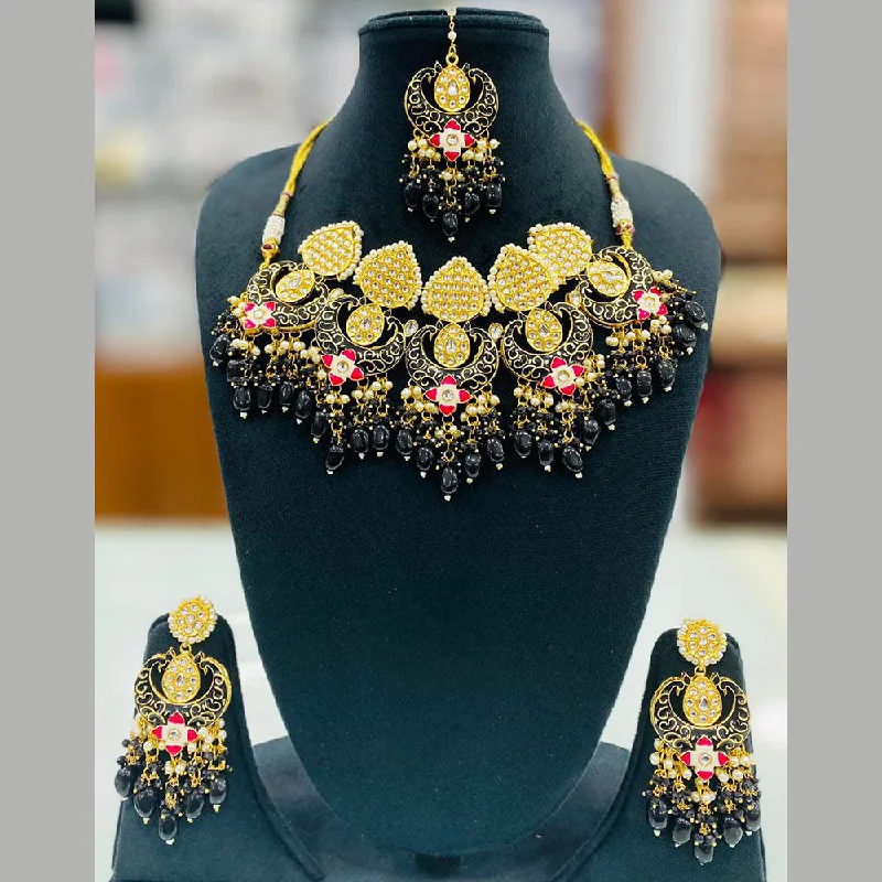 Shagna Gold Plated Kundan Stone And Meenakari Choker Necklace Set