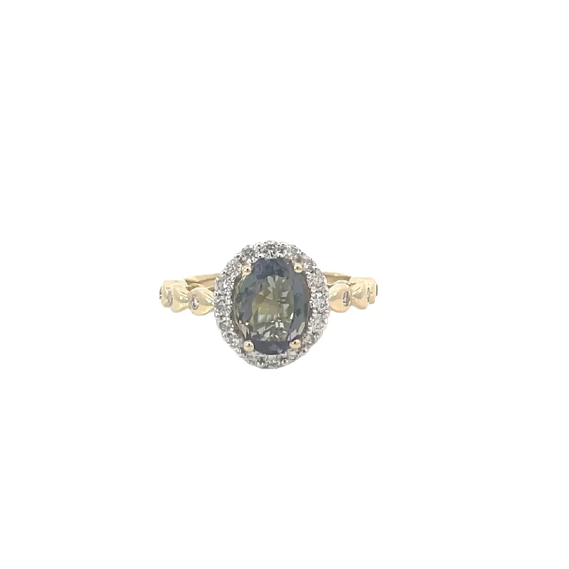 Yellow Gold Tanzanite Diamond Ring