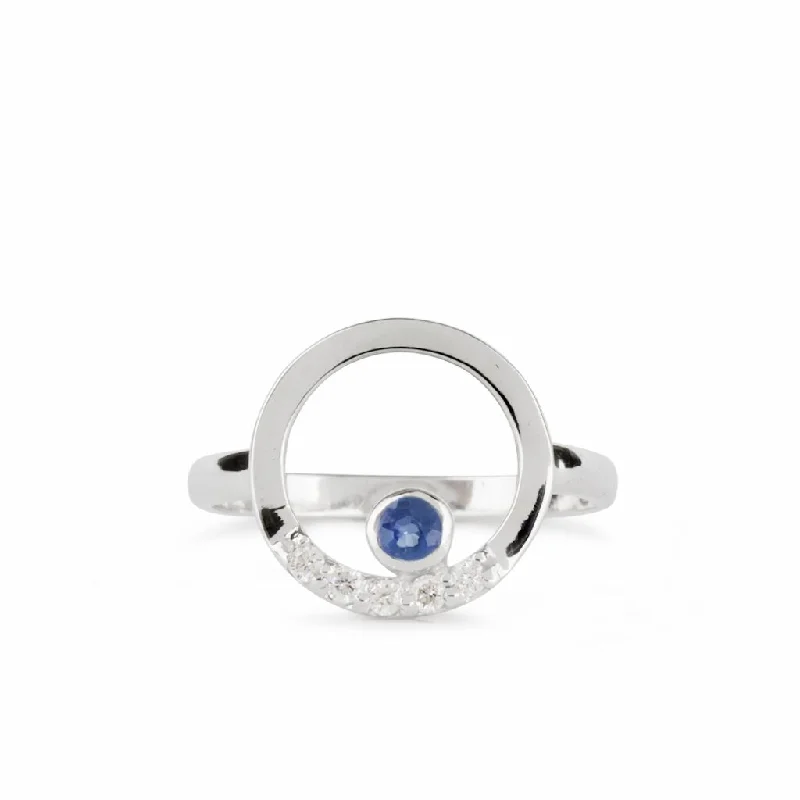 Cercle: Sapphire & Diamond Ring