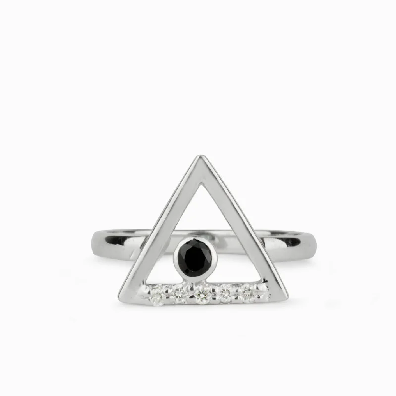 Triangulo: Black Spinel & Diamond Ring